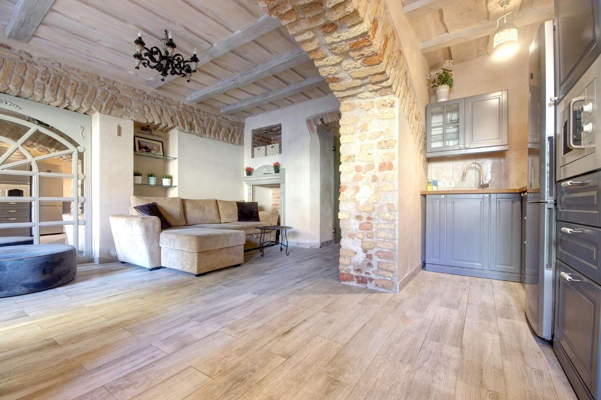 Historical Apartments X Free Parking Self Check In 24X7 By H&H Wilna Exterior foto